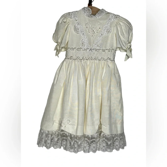 Nicole by Dorissa creepy doll Halloween costume ivory lace beaded dress sz 7